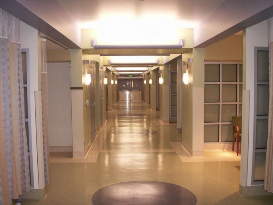 Short Stay Patient Recovery Corridor